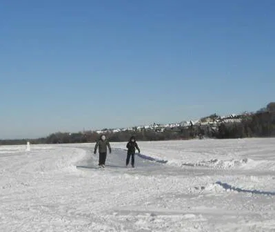 Anneau de glace sur le lac Saint-Augustin