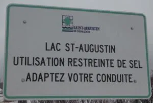 Un tronçon de l'autoroute Félix-Leclerc traverse également son bassin versant.